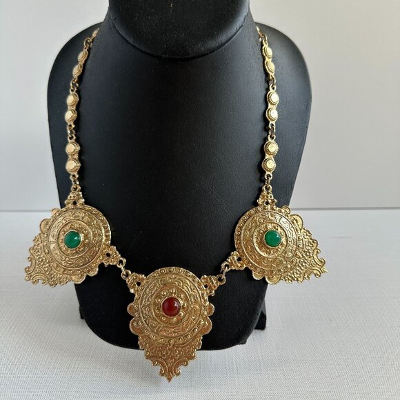 1960s Gold Medallion Bib Necklace - Picture 9 of 16